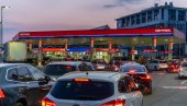 ДИВЉАЈУ ЦЕНЕ ГОРИВА У ЕВРОПИ, У ЉУБЉАНИ НЕМА ДИЗЕЛА НИ КАП: У Србији свих деривата довољно, све пуно до чепа, нема гужви на пумпама