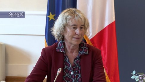 СЕНАТОРКА КРАКСИ: Забринутост Срба на Косову реална, када закони отежавају живот - реч је о политичком питању