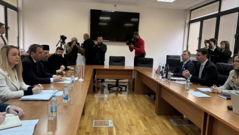 INSTITUCIONALNA SARADNJA ZA ZAŠTITU SRBA I SPC U MOSTARU: Dijalog ključ za rešavanje imovinskih pitanja