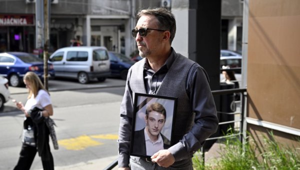 ОТАЦ НА МЕСТУ СТРАДАЊА СИНА: Ненад Миленковић тражи одговоре надлежних (ФОТО)