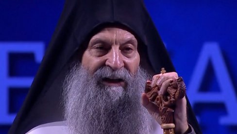 RADUJEM SE, IAKO JE TUŽAN POVOD NAŠEG SABRANJA Porfirije se pomolio za devojčice na obeležavanju Dana sećanja na stradale u NATO agresiji