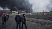 ИЗРАЕЛ ПРЕД ЕКОЛОШКОМ КАТАСТРОФОМ: Ирански ракетни напад изазвао велики пожар у индустријској зони Бершебе, прети изливање хемикалија
