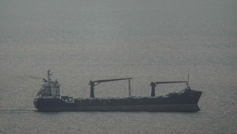 СМАЊЕН САОБРАЋАЈ КРОЗ ОРМУСКИ МОРЕУЗ ЗА 95 ОДСТО: Дневно прође мање од пет танкера