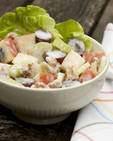 САЛАТА БЕЗ ПРЕМЦА: Валдорф класик