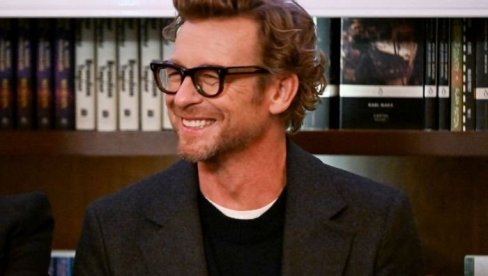 SLAVNI ZAVODNIK JE DO JUČE JE BIO SAMO KUM NJENOJ DECI, A SADA SE PRIČA DA SU ZAJEDNO: 30 godina bio u braku, sada je lud za Nikol