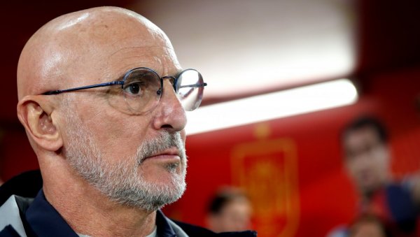 ОСЕЋАМ ПОТПУНО И АПСОЛУТНО ГАЂЕЊЕ! Срамни повици са трибина разбеснели селектора Шпаније