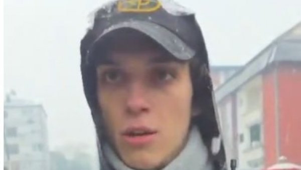 СКАНДАЛ! Блокадерске, парамилитарне групе , опремљене забрањеном опремом , на бирачким местима у Бајиној Башти! (ВИДЕО)