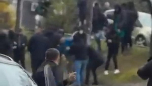 ФИНАНСИЈЕР БЛОКАДЕРА СПРЕМАН ДА УБИЈА: Потегао пиштољ на људе из СНС у Бајиној Башти (ФОТО/ВИДЕО)