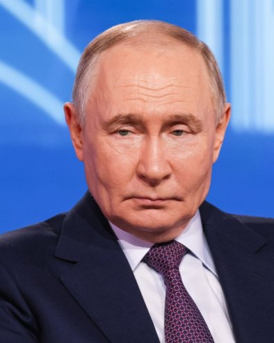 ПОСЛЕДЊЕ АНКЕТЕ ШОКИРАЛЕ: Путину верује овај проценат Руса