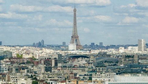 PARIZ POSTAJE GRAD BICIKLISTA I PEŠAKA: Šta francusku prestonicu očekuje pod novim gradonačelnikom Emanuelom Gregoarom