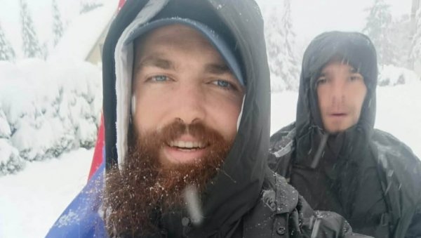 ХРАБРО СРЦЕ У ЈУНАКА: Смедеревци препешачили пола пута до Острога да помогну болесној девојчици (ФОТО)