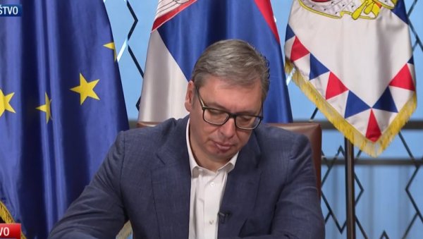 БИЛО ИМ ЈЕ ПОТРЕБНО ЈЕДНО 12 САТИ ДА ОПРАВДАЈУ ЗЛОЧИН КОЈИ СЕ ДОГОДИО НА ФИЛОЗОФСКОМ ФАКУЛТЕТУ Вучић: Морате боље да размишљате