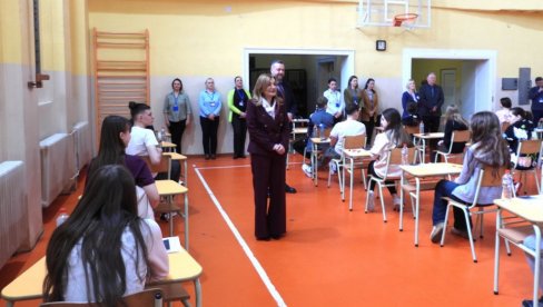 РЕЗУЛТАТИ ПРОБНЕ МАТУРЕ У ЧЕТВРТАК: Прегледање тестова из математике, српског и трећег предмета почиње данас и траје до 2. априла