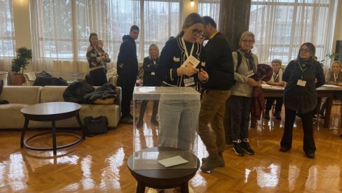 PRELIMINARNI REZULTATI LOKALNIH IZBORA: SNS pobedio u svih 10 opština