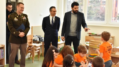 “ЛАНЕ” УКИДА ЛИСТУ ЧЕКАЊА: Амбасада САД финансирала градњу и опремање новог вртића у Ваљеву