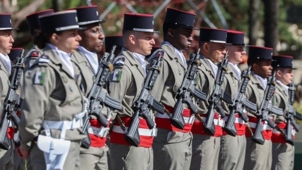 ЗАМЕНИК НАЧЕЛНИКА ФРАНЦУСКОГ ВАЗДУХОПЛОВСТВА: Француска се припрема за рат против Русије