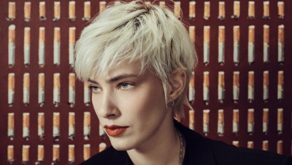 ДИМ КАО ПРОЛАЗНОСТ ВРЕМЕНА: Млада уметница Ена Јевтић представља се у Галерији Сингидунум