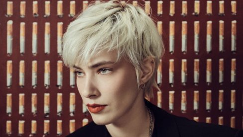 ДИМ КАО ПРОЛАЗНОСТ ВРЕМЕНА: Млада уметница Ена Јевтић представља се у Галерији Сингидунум