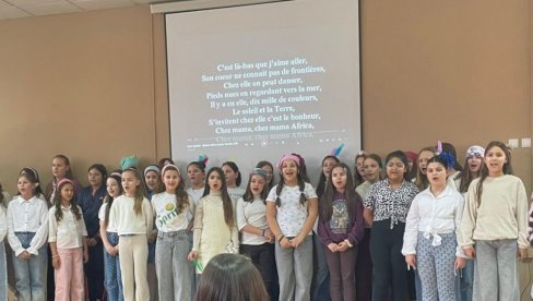 ČAS U ZNAKU FRANCUSKE: Mesec Frankofonije obeležen u OŠ „Četvrti kraljevački bataljon“