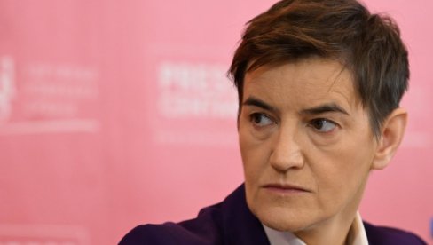 BLOKADERIMA SVE REKLI Brnabić: Kod Včića neće, a jure kod Picule