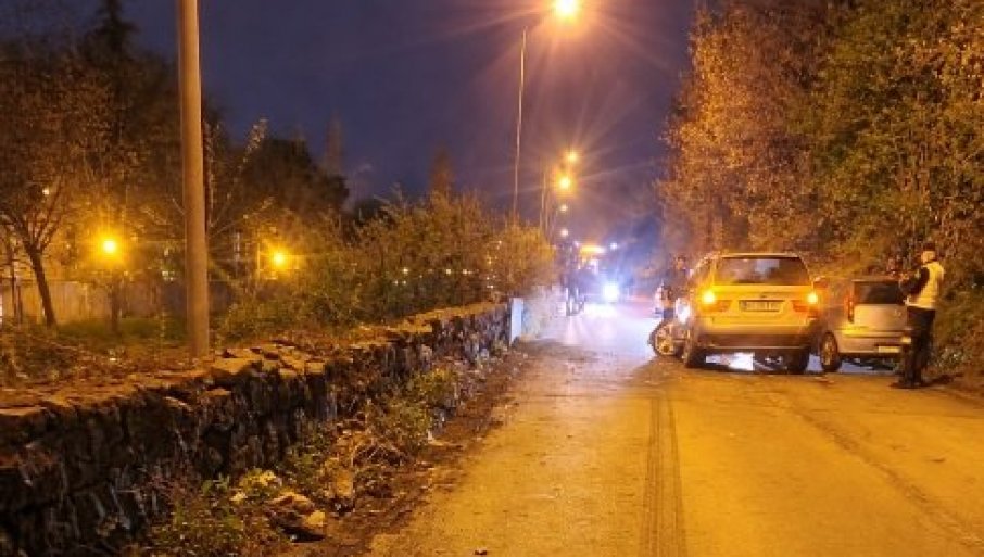 ТЕЖАК УДЕС У БЕОГРАДУ: Саобраћај блокиран већ два сата - Полиција на лицу места (ФОТО)