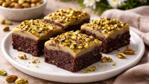 PISTAĆ BRAUNI SA BELOM ČOKOLADOM: Čokoladno savršenstvo u svakom zalogaju