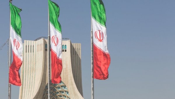 НАША ЦИВИЛИЗАЦИЈА ЈЕ СТАРА 6.000 ГОДИНА, А ВАША? Иран одувао Амере и њихове приче о каменом добу