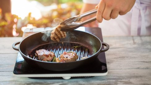 SAMO SLEDITE TRI PRAVILA: Evo kako da spremite meso, da upije što manje masnoće