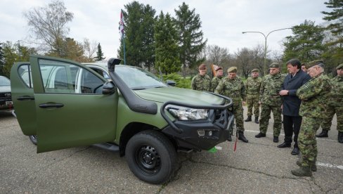 MINISTARSTVO ODBRANE REPUBLIKE SRBIJE: Novih 100 terenskih vozila za jedinice Vojske Srbije