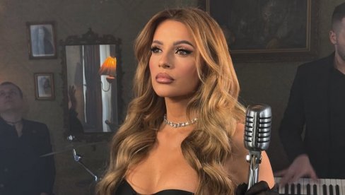 NOVA DOZA EMOCIJA: Jelena Kostov prekinula tišinu infuzijom koja je privukla pažnju (FOTO)