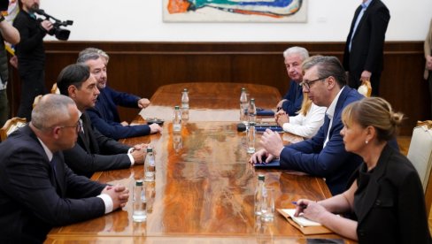 POČELE KONSULTACIJE: Predsednik Vučić sa predstavnicima Pokreta socijalista