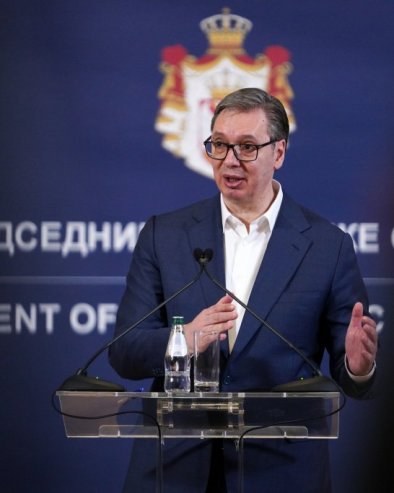 ВУЧИЋ СЕ УПРАВО ОГЛАСИО: Још једна победа пристојне Србије (ФОТО)