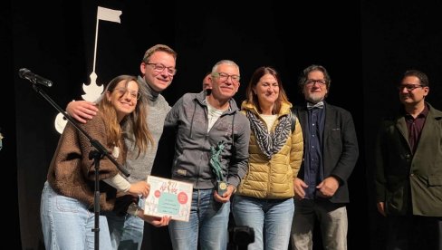 CRVENKAPA“ OSVIJILA „GRANPRI“ 26. “LUT FESTA”: Uspeh Pozorišta mladih na festivalu u Istočnom Sarajevu