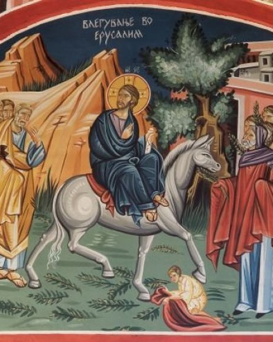 СУТРА СЕ СЛАВЕ ЦВЕТИ: Ови обичаји према народном веровању доносе љубав и срећу