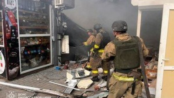 ХОРОР ПРИЗОРИ ИЗ УКРАЈИНЕ, ИМА МРТВИХ: Дронови три сата терорисали Суми, деца међу повређенима (ФОТО/ВИДЕО)