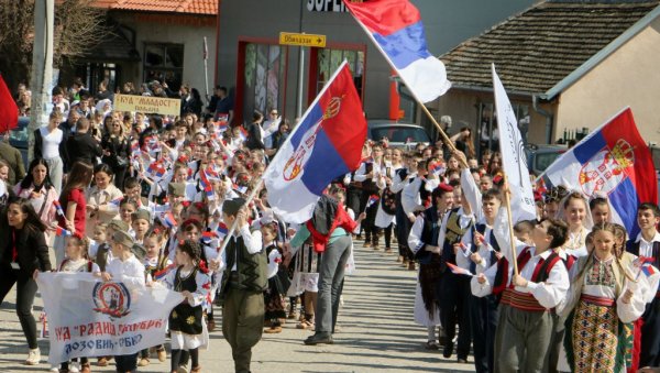 18. ДЕЧИЈИ ФЕСТИВАЛ  ФОЛКЛОРА У ЛОЗОВИКУ: ПРАЗНИК ЛЕПОТЕ, ТРАДИЦИЈЕ И ДЕЧИЈИХ ОСМЕХА