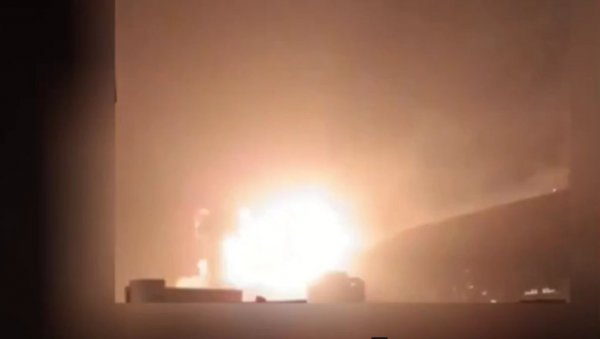 ТРАМП СЕ ПОХВАЛИО СНИМКОМ НОВОГ НАПАДА НА ТЕХЕРАН: Тврди да су убијени ирански војни лидери (ВИДЕО)