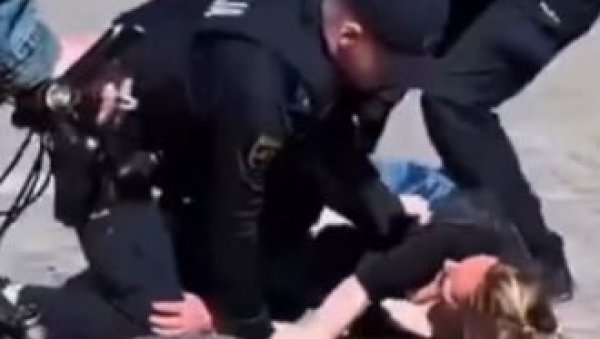 НАСИЉЕ ВЛАСТИ У СЛОВЕНИЈИ НАД МЛАДОМ ЖЕНОМ: Хоће ли ЕУ реаговати због употребе силе? (ВИДЕО)