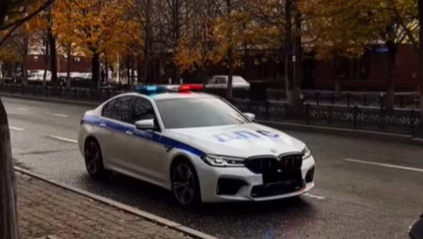 УЖАС У ШКОЛИ: Ученик ножем убио наставницу