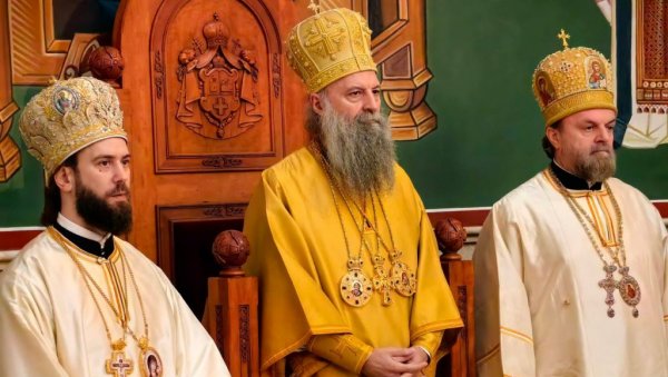 ПАТРИЈАРХ ПОРФИРИЈЕ: Појас Пресвете Богородице на челу Спасовданске литије