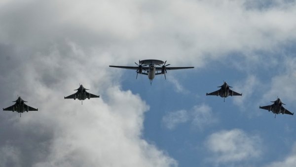 СЕРИЈА ПОДМЕТНУТИХ ПОЖАРИ У ФРАНЦУСКОЈ: Удар на војну индустрију