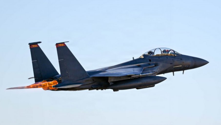 Невероватно нова ракета AIM-260 разбила све рачунице: 6 пројектила за F-35 Lightning II кошта као трећина авиона! (ВИДЕО)