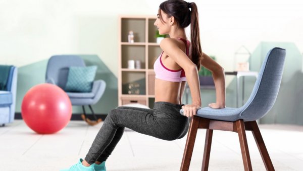 ВЕЖБАЈТЕ ПРАВИЛНО ДА СЕДИТЕ: Радите редовно ове вежбе и заборавите на хроничне болове леђа, врата и рамена