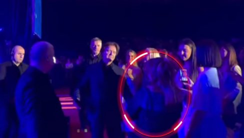 I ČOLA U ČUDU: NJegova prva devojka došla na koncert - vidite kako je reagovao (VIDEO)