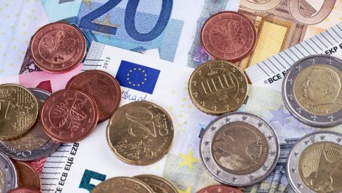 НЕ РАСИПАЈУ: Ко у Европи највише штеди?