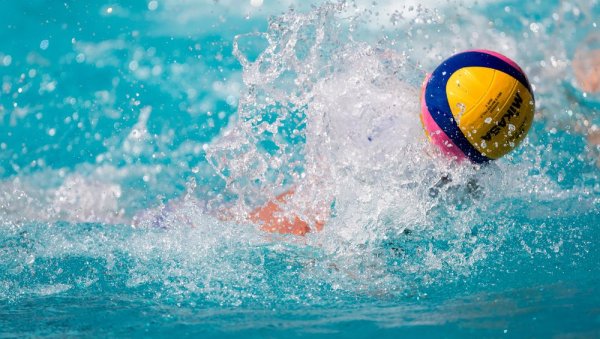 ШОК! Србија изгубила у ватерполу!