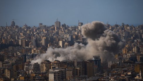 МИР НА БЛИСКОМ ИСТОКУ НЕ ВАЖИ ЗА СВЕ: Лете ракете изнад Либана, Нетанјаху на мети снажних критика