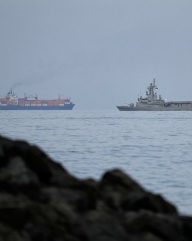 БЛОКАДА АМЕРИКЕ НЕ ВРЕДИ НИШТА? Четири иранска брода прошла кроз Ормуз упркос забрани Вашингтона
