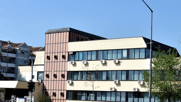 ЗА ДЕЦУ У РУМЕНАЧКОЈ,А ЗА ОДРАСЛЕ У ЈОВАН ЈОВАНОВИЋ ЗМАЈ: Распоред рада Дома здравља Нови Сад за време празника