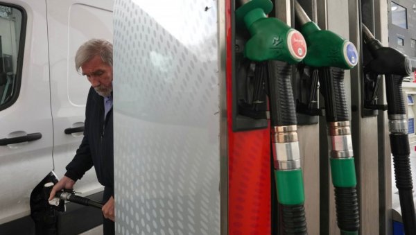 Попуштање санкција: САД обновиле лиценцу за продају руске нафте